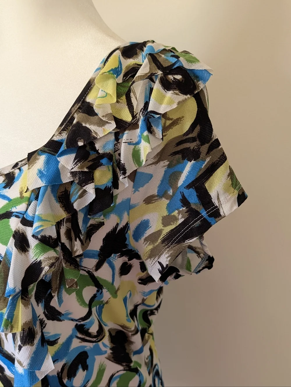 Abstract Fun Top Size M - Picture 2 of 4